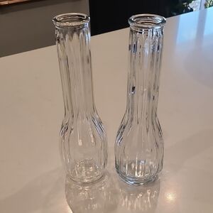 Elegant Clear Glass Vases - Set of 2